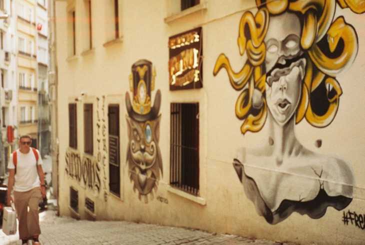 graffiti in streets a fascinating world of art and