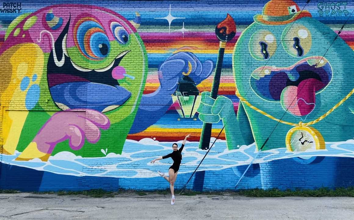 Collaborations between Mural Artists and Local Businesses
